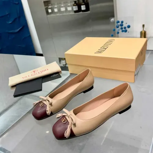 Valentino Flat Shoes For Women #1392879 $105.00 USD, Wholesale Replica Valentino Flat Shoes
