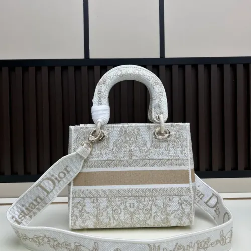 Replica Christian Dior AAA Quality Handbags For Women #1393620 $112.00 USD for Wholesale