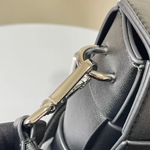 Replica Bottega Veneta BV AAA Quality Messenger Bags For Women #1393644 $102.00 USD for Wholesale