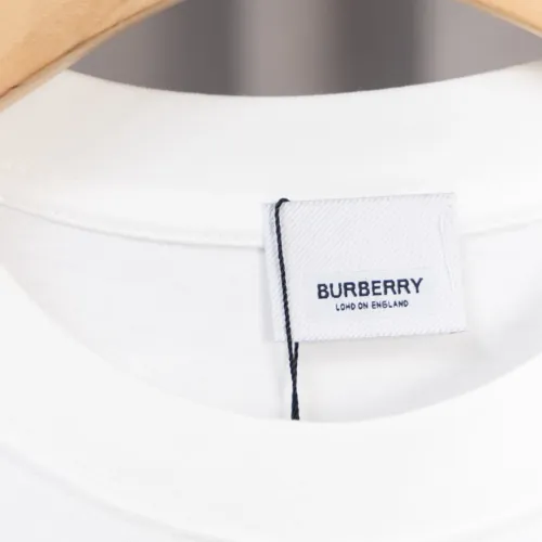 Replica Burberry T-Shirts Short Sleeved For Men #1395891 $36.00 USD for Wholesale