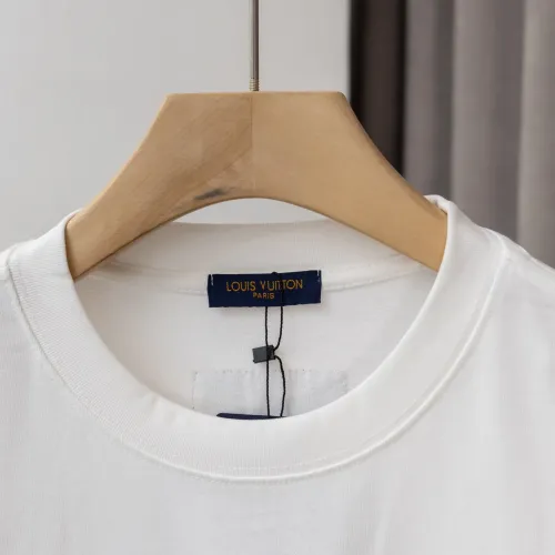 Replica Louis Vuitton LV T-Shirts Short Sleeved For Men #1395897 $36.00 USD for Wholesale