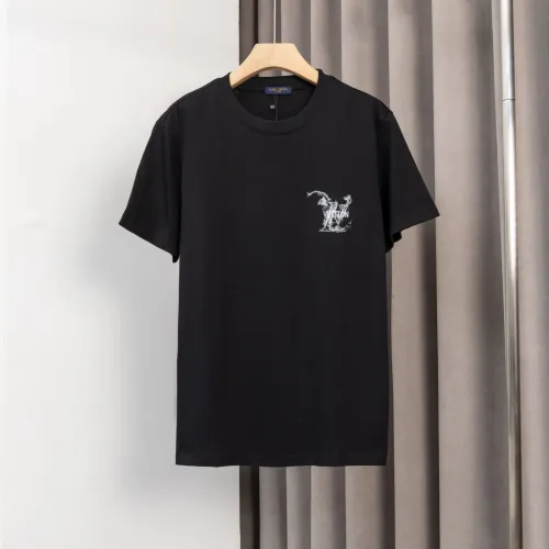 Replica Louis Vuitton LV T-Shirts Short Sleeved For Men #1395898 $36.00 USD for Wholesale