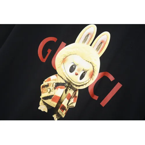 Replica Gucci T-Shirts Short Sleeved For Unisex #1395935 $32.00 USD for Wholesale