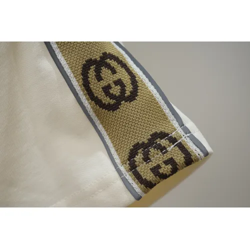 Replica Gucci T-Shirts Short Sleeved For Unisex #1395936 $32.00 USD for Wholesale