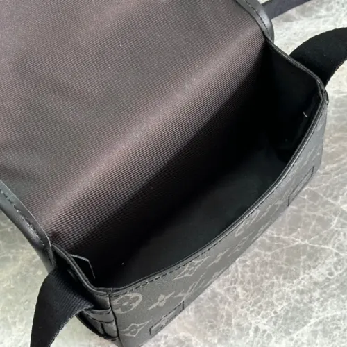 Replica Louis Vuitton AAA Man Messenger Bags #1397427 $140.00 USD for Wholesale