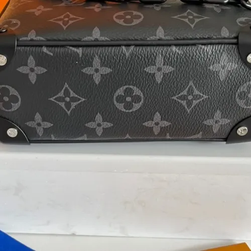 Replica Louis Vuitton AAA Man Messenger Bags #1397429 $160.00 USD for Wholesale