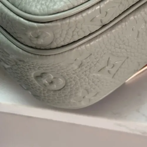 Replica Louis Vuitton AAA Man Messenger Bags #1397430 $160.00 USD for Wholesale