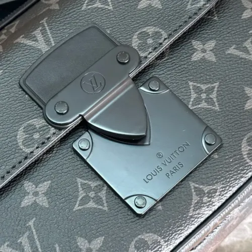 Replica Louis Vuitton AAA Man Messenger Bags #1397431 $160.00 USD for Wholesale