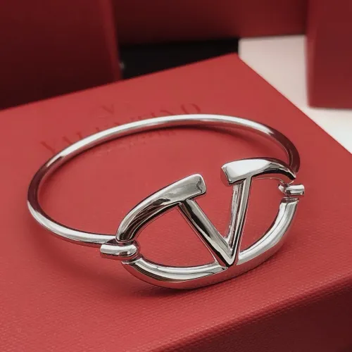 Valentino Bracelets #1397678 $29.00 USD, Wholesale Replica Valentino Bracelets