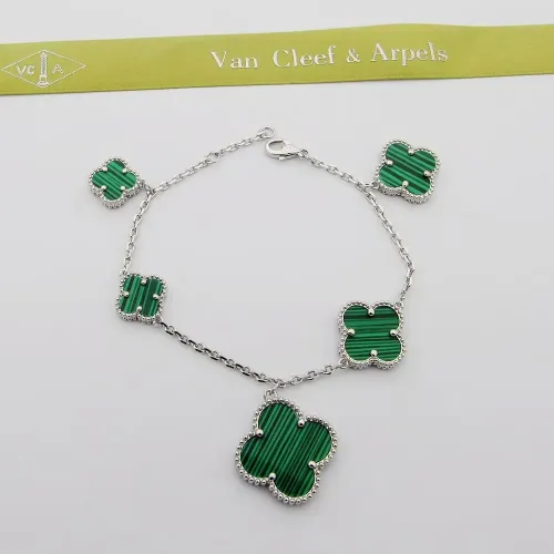 Van Cleef &amp; Arpels Bracelets For Women #1397716 $32.00 USD, Wholesale Replica Van Cleef &amp; Arpels Bracelets