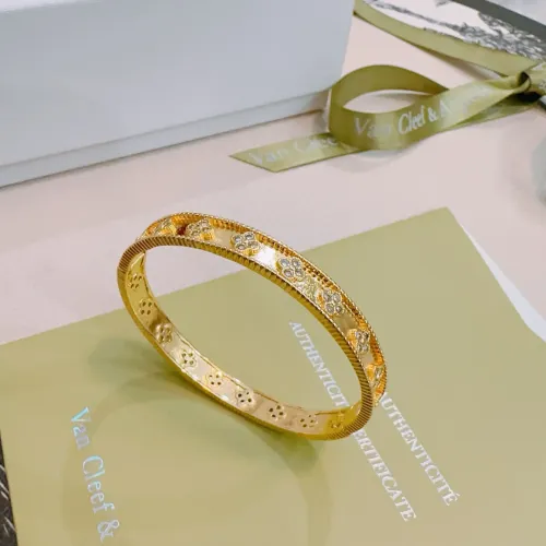 Replica Van Cleef & Arpels Bracelets #1398395 $39.00 USD for Wholesale
