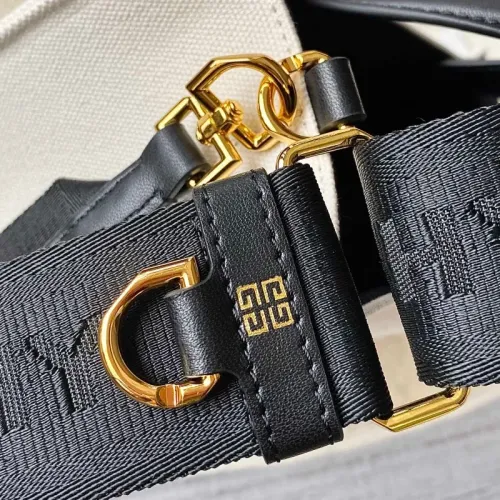 Replica Givenchy AAA Quality Handbags For Women #1399000 $172.00 USD for Wholesale