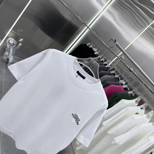 Replica Louis Vuitton LV T-Shirts Short Sleeved For Unisex #1399877 $40.00 USD for Wholesale