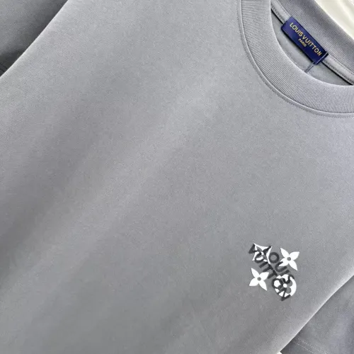 Replica Louis Vuitton LV T-Shirts Short Sleeved For Unisex #1399879 $40.00 USD for Wholesale