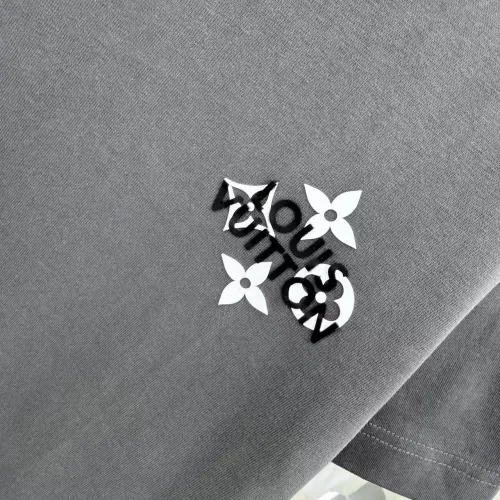 Replica Louis Vuitton LV T-Shirts Short Sleeved For Unisex #1399879 $40.00 USD for Wholesale