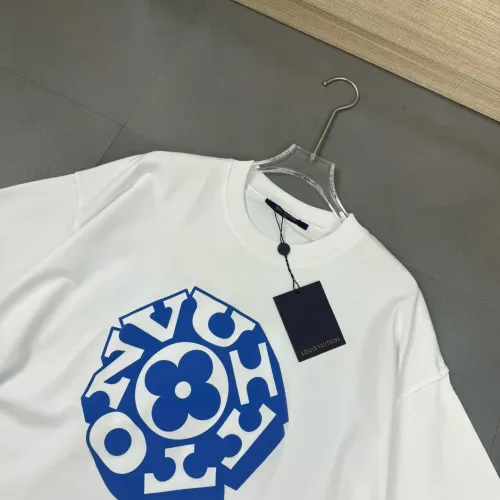 Replica Louis Vuitton LV T-Shirts Short Sleeved For Unisex #1402188 $32.00 USD for Wholesale