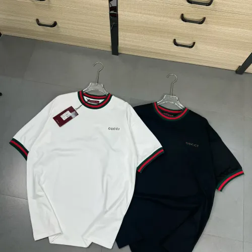 Replica Gucci T-Shirts Short Sleeved For Unisex #1402195 $32.00 USD for Wholesale