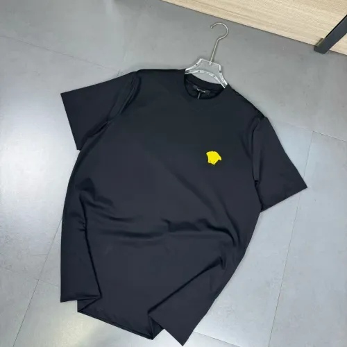 Versace T-Shirts Short Sleeved For Unisex #1402263 $32.00 USD, Wholesale Replica Versace T-Shirts
