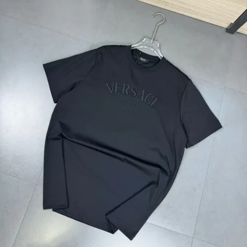 Versace T-Shirts Short Sleeved For Unisex #1402272 $32.00 USD, Wholesale Replica Versace T-Shirts