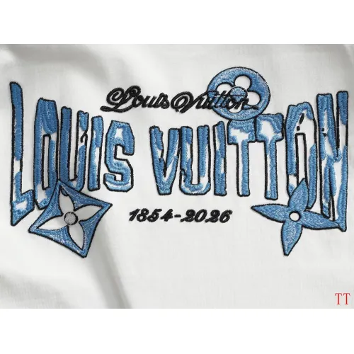 Replica Louis Vuitton LV T-Shirts Short Sleeved For Unisex #1404293 $48.00 USD for Wholesale