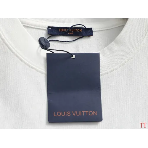 Replica Louis Vuitton LV T-Shirts Short Sleeved For Unisex #1404293 $48.00 USD for Wholesale