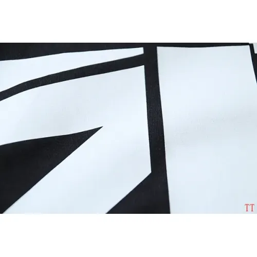 Replica Off-White T-Shirts Short Sleeved For Unisex #1404489 $32.00 USD for Wholesale