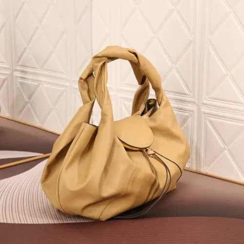 Replica Fendi AAA Quality Handbags For Women #1404617 $122.00 USD for Wholesale