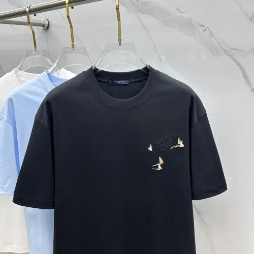 Replica Louis Vuitton LV T-Shirts Short Sleeved For Unisex #1405136 $64.00 USD for Wholesale