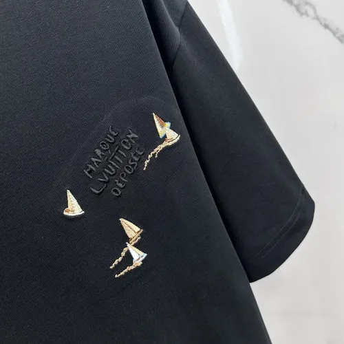 Replica Louis Vuitton LV T-Shirts Short Sleeved For Unisex #1405136 $64.00 USD for Wholesale