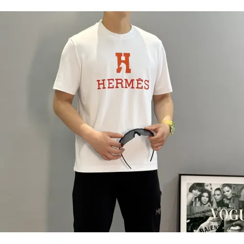 Replica Hermes T-Shirts Short Sleeved For Men #1405335 $72.00 USD for Wholesale