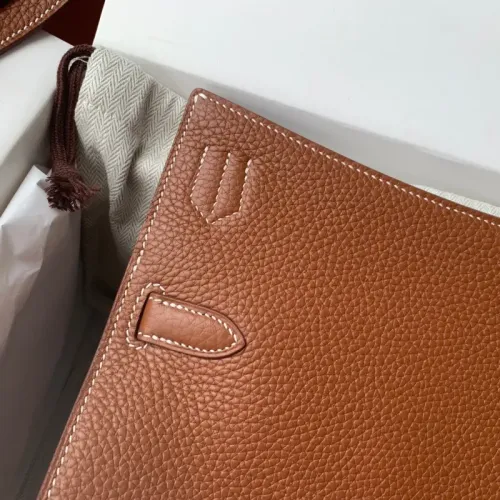 Replica Hermes AAA Quality Messenger Bags For Women #1405366 $115.00 USD for Wholesale