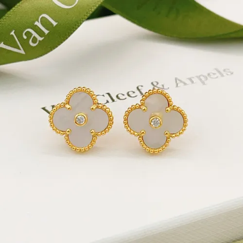 Van Cleef &amp; Arpels Earrings For Women #1406295 $25.00 USD, Wholesale Replica Van Cleef &amp; Arpels Earrings