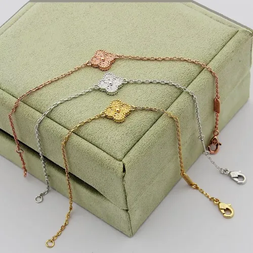 Replica Van Cleef & Arpels Bracelets For Women #1406616 $23.00 USD for Wholesale