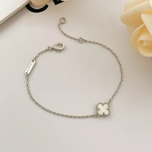Replica Van Cleef & Arpels Bracelets For Women #1406618 $25.00 USD for Wholesale