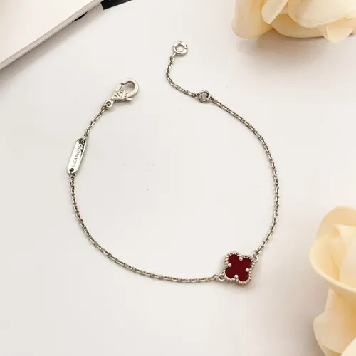 Van Cleef &amp; Arpels Bracelets For Women #1406626 $25.00 USD, Wholesale Replica Van Cleef &amp; Arpels Bracelets