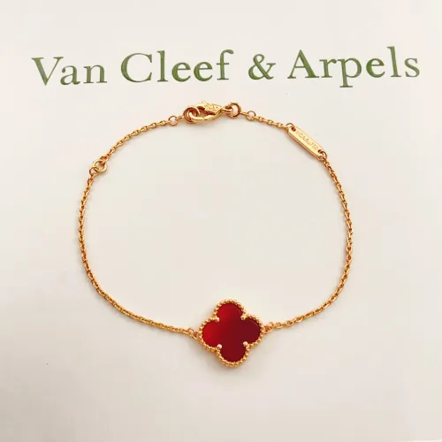 Van Cleef &amp; Arpels Bracelets For Women #1406645 $25.00 USD, Wholesale Replica Van Cleef &amp; Arpels Bracelets