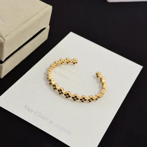 Replica Van Cleef & Arpels Bracelets For Women #1407100 $48.00 USD for Wholesale