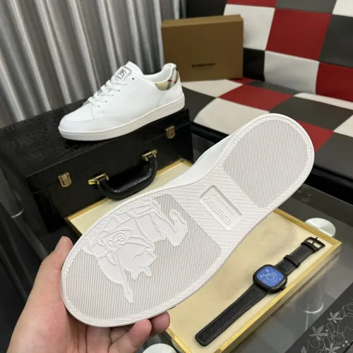 Replica Burberry Casual Shoes For Men #1408025 $76.00 USD for Wholesale