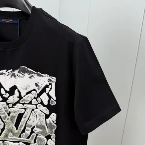 Replica Louis Vuitton LV T-Shirts Short Sleeved For Unisex #1409770 $72.00 USD for Wholesale