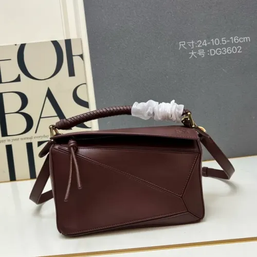 LOEWE AAA Quality Messenger Bags For Women #1411158 $105.00 USD, Wholesale Replica LOEWE AAA Quality Messenger Bags