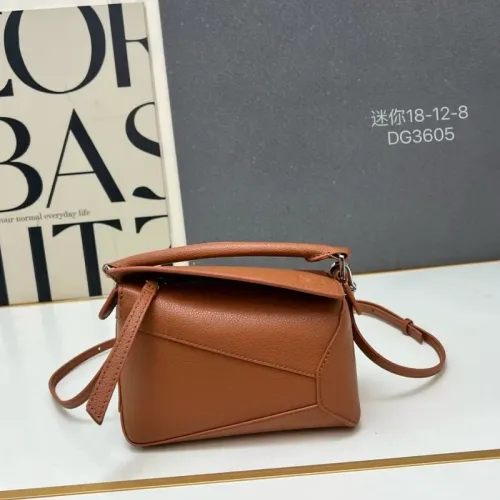 LOEWE AAA Quality Messenger Bags For Women #1411188 $98.00 USD, Wholesale Replica LOEWE AAA Quality Messenger Bags