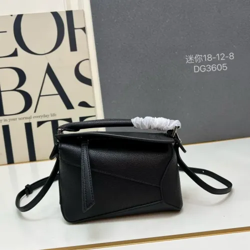 LOEWE AAA Quality Messenger Bags For Women #1411203 $98.00 USD, Wholesale Replica LOEWE AAA Quality Messenger Bags