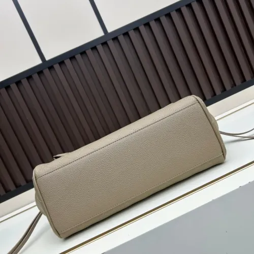 Replica Chanel AAA Quality Handbags For Women #1411688 $108.00 USD for Wholesale