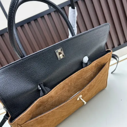 Replica Chanel AAA Quality Handbags For Women #1411689 $108.00 USD for Wholesale
