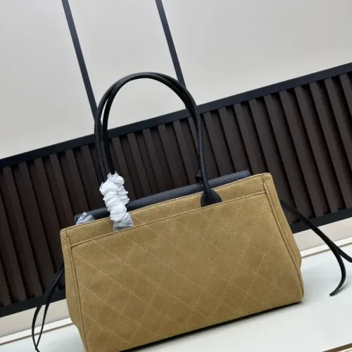Replica Chanel AAA Quality Handbags For Women #1411690 $108.00 USD for Wholesale