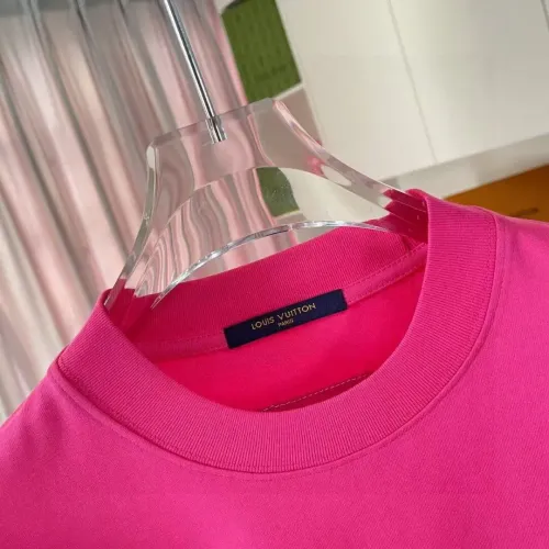 Replica Louis Vuitton LV T-Shirts Short Sleeved For Unisex #1411861 $42.00 USD for Wholesale