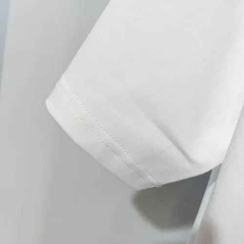 Replica Louis Vuitton LV T-Shirts Short Sleeved For Unisex #1412132 $48.00 USD for Wholesale