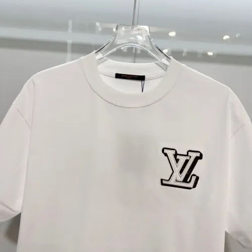 Replica Louis Vuitton LV T-Shirts Short Sleeved For Unisex #1412132 $48.00 USD for Wholesale
