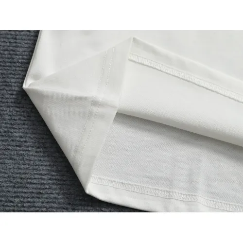 Replica Louis Vuitton LV T-Shirts Short Sleeved For Unisex #1412136 $52.00 USD for Wholesale