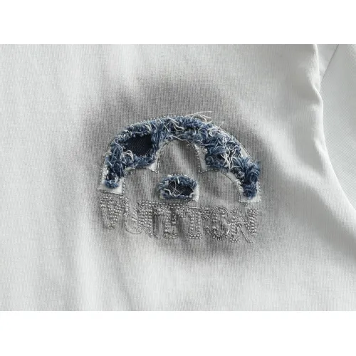 Replica Louis Vuitton LV T-Shirts Short Sleeved For Unisex #1412138 $52.00 USD for Wholesale